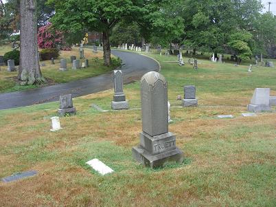 Description: D:\My Webs\howcutt site\tombstone glenwood howcott.JPG